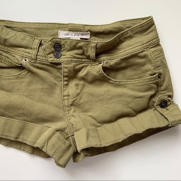 Forever 21 life in progress army green shorts - Picture 3 of 6